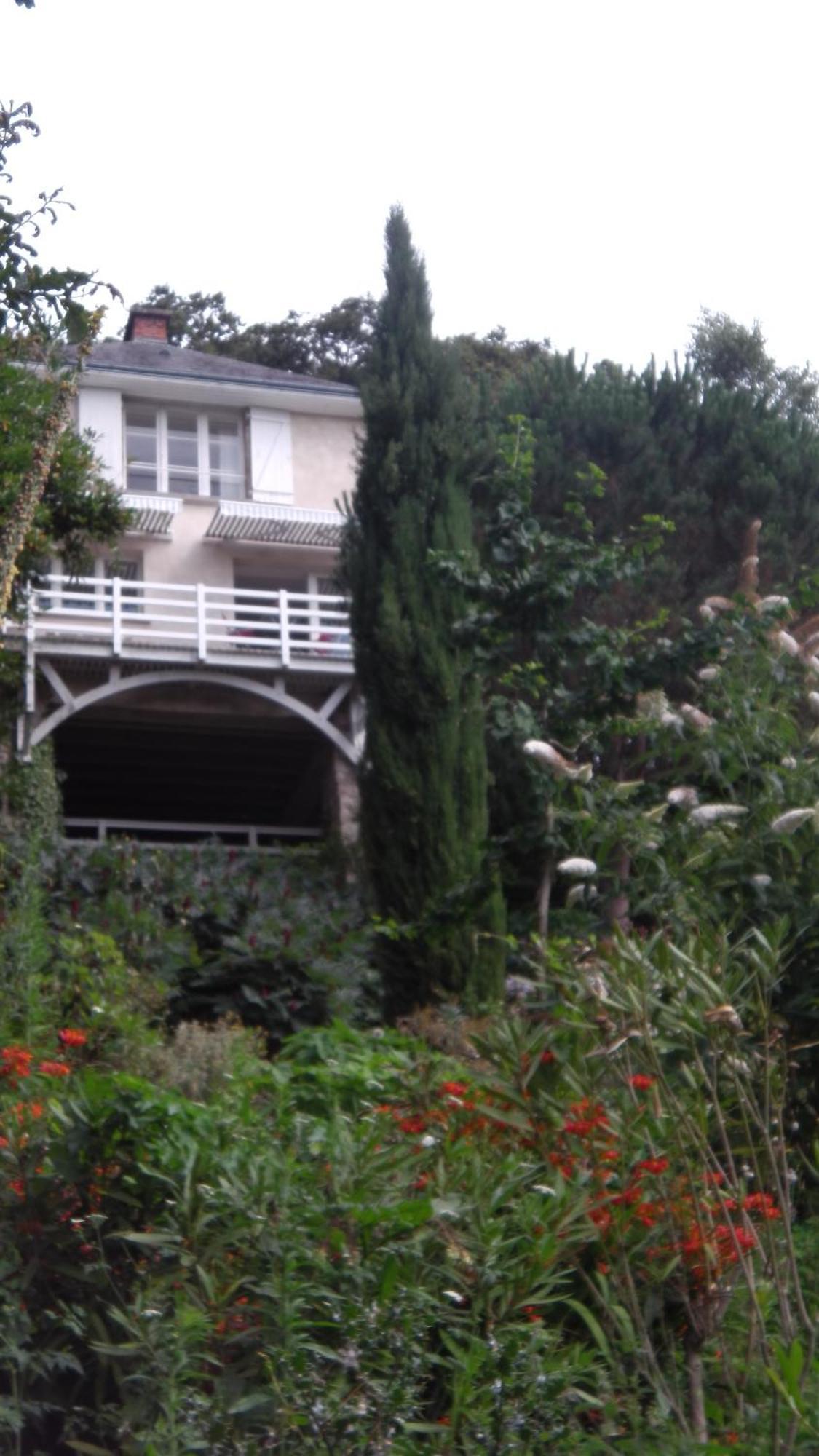 Gite La Bertichere 3 Etoiles Saint-Jean-le-Thomas Exterior foto